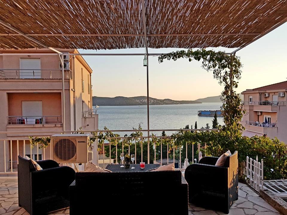Adriatic Apartments Трогир Екстериор снимка