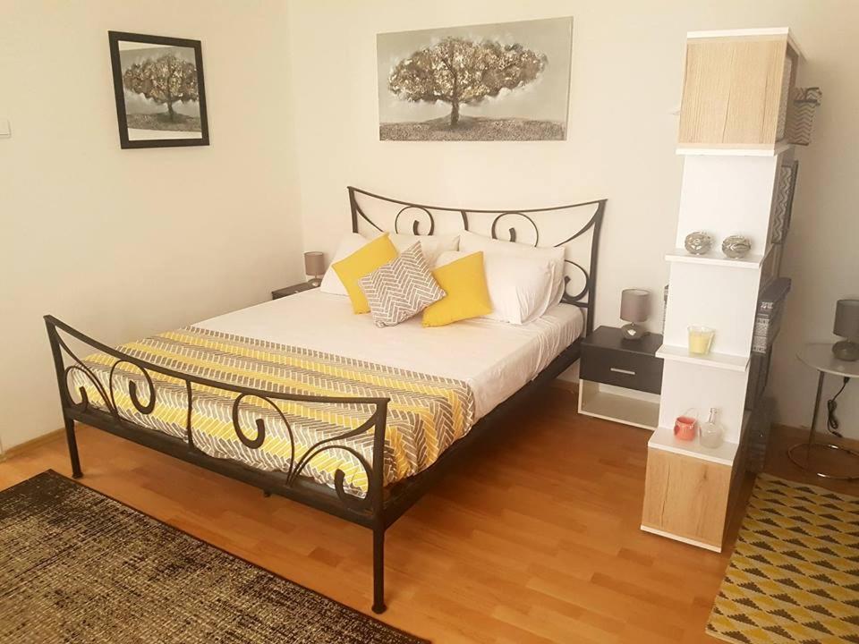 Adriatic Apartments Трогир Екстериор снимка